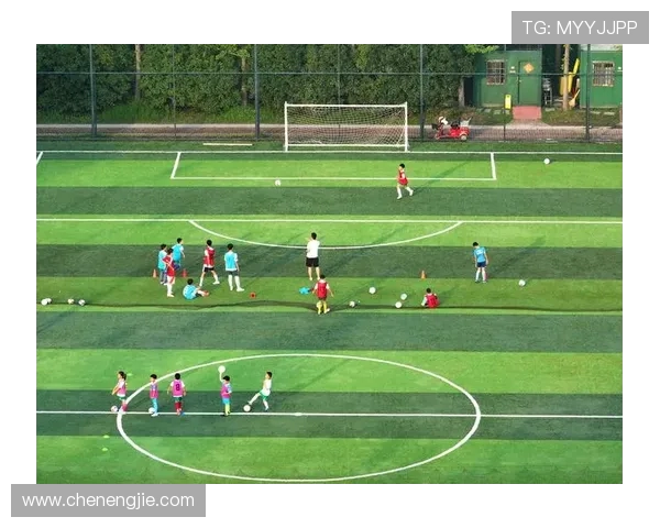 绿茵争锋逐梦未来全球足球文化与竞技精神的辉煌交汇 绿茵争锋逐梦未来全球足球文化与竞技精神的辉煌交汇