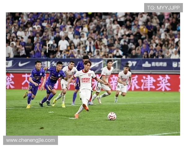 成都足球队战术深度解析与对比分析揭示球队竞争优势与不足之处