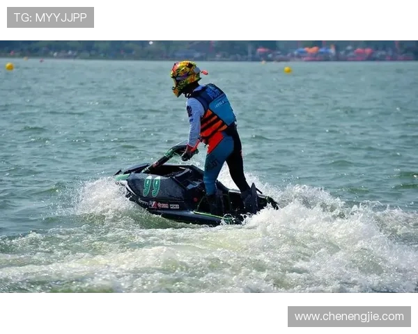 武汉极限运动队引发的意识形态争议与社会反响探讨